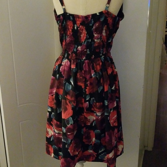 Torrid summer dress 👗👗👗 - Picture 4 of 7